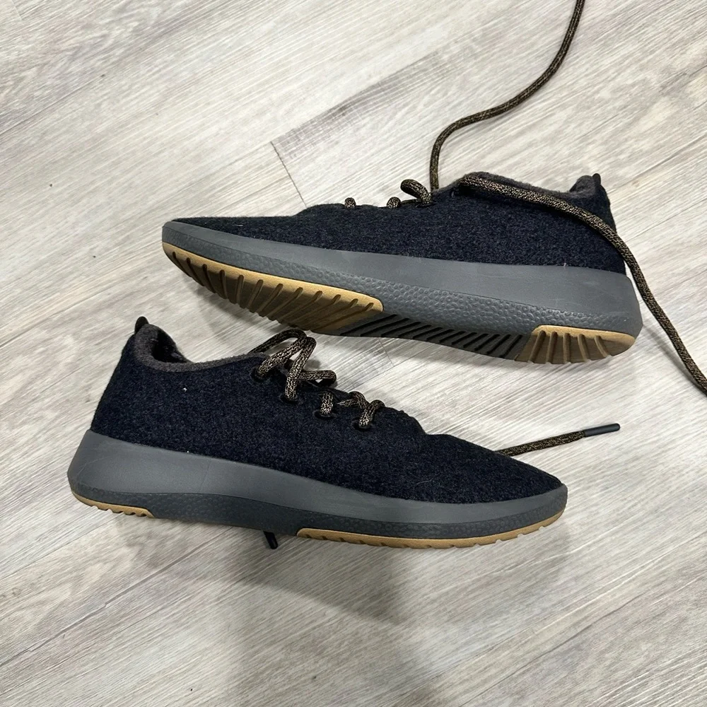 Allbirds black shoes - Picture 4 of 6